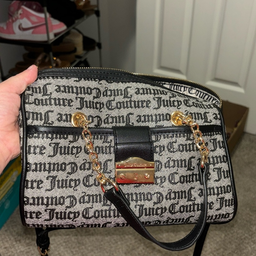 Gently used black Juicy Couture Crossbody Bag
